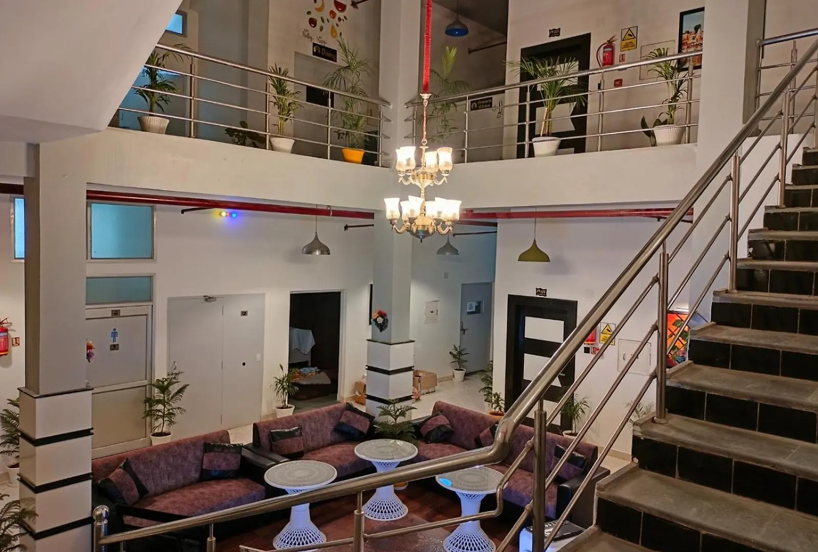Hotel Buddha Park Near Sarnath-Peaceful Garden Retreat With Free Parking & Pets Welcome