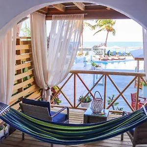 https://ocean-point-residence-spa.comcaribbean.com
