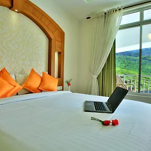 https://monsoon-grande.kerala-hotels.net